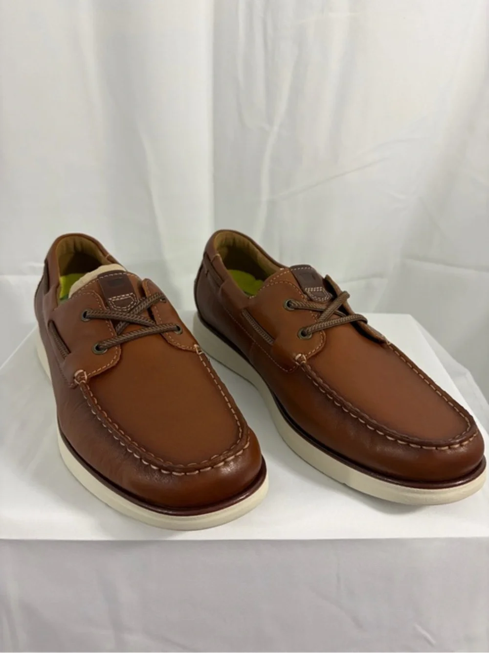 NWT Florsheim Shoe Co. Men's Size 11 Brown Leather Boat Shoes